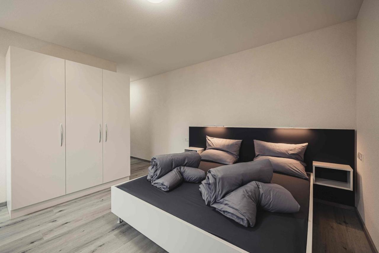 Ferienwohnungen Und Boardinghouse Heimbach In Renchen Εξωτερικό φωτογραφία